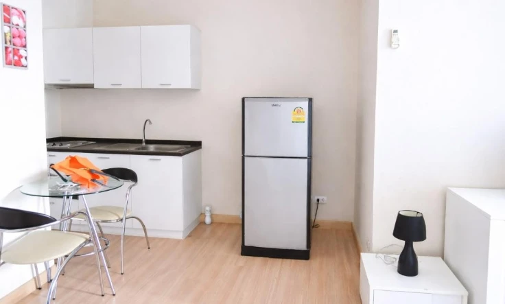 Selling The LightHouse Sathorn-Chareonnakorn, 15th floor, great view, fully furnished. Book now!