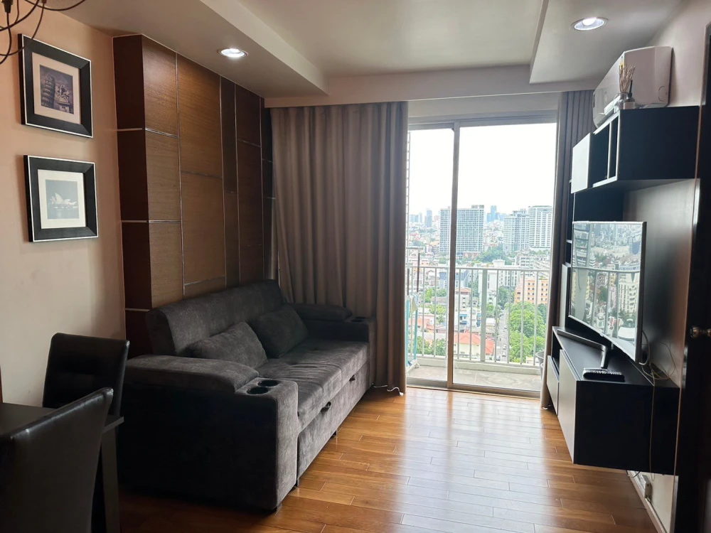 Selling The Line Phahonyothin Park condo. Ready to move in, fully furnished, high floor, spacious unit. Book now!