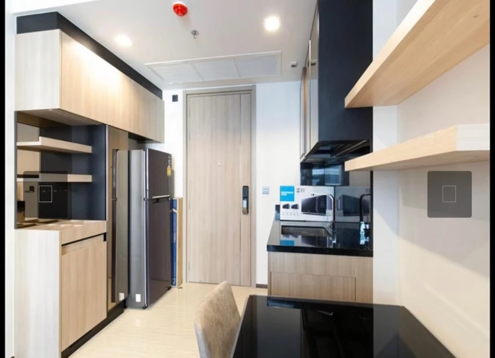 For sale: The Line Ratchathewi, 16th floor, nice room, comes with furniture and appliances, reserve now.
