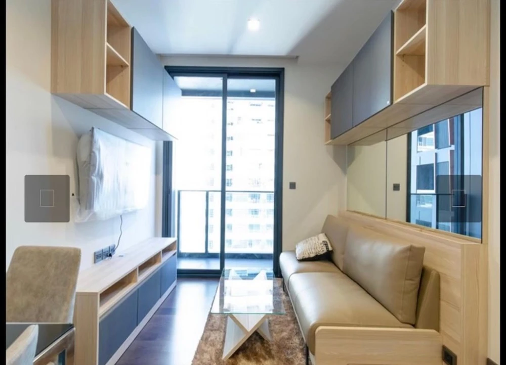 For sale: The Line Ratchathewi, 16th floor, nice room, comes with furniture and appliances, reserve now.