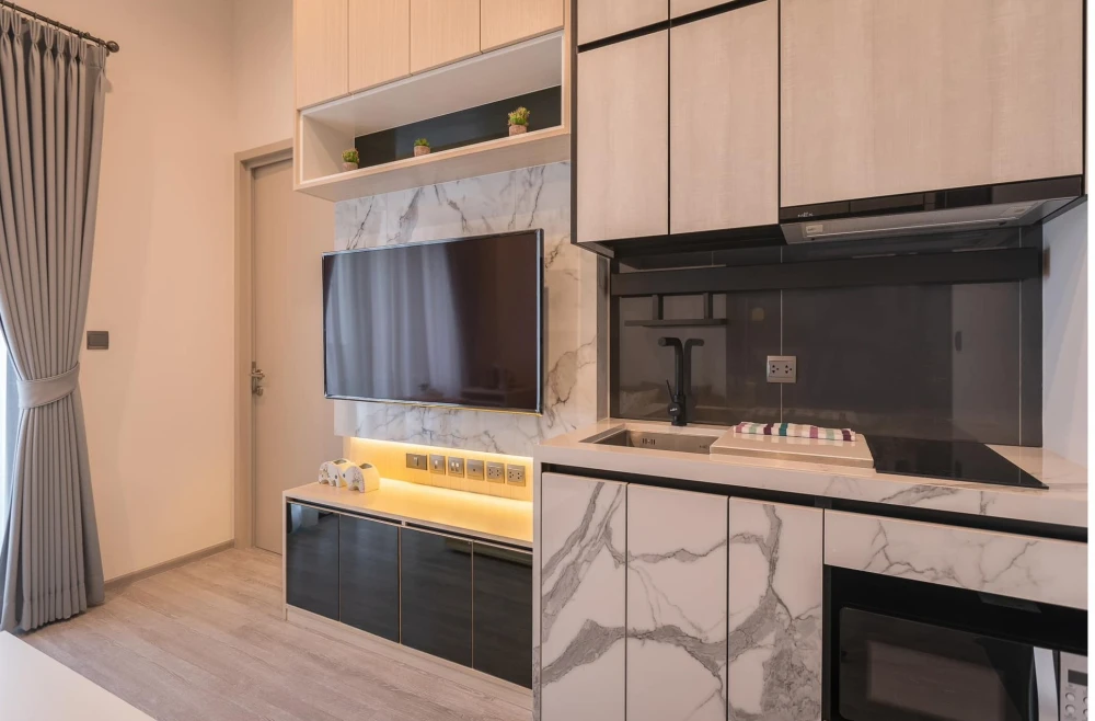 For sale: The Line Sukhumvit 101, 1 bedroom, 1 bathroom, decorated in a controlled tone, with excellent built-in walls. Reserve now!
