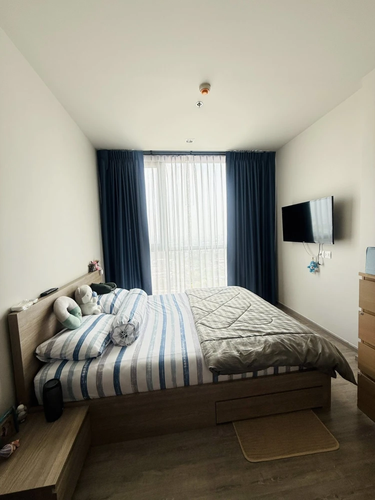 Selling a fully furnished unit at The Line Wongsawang, 29th floor. Book now!