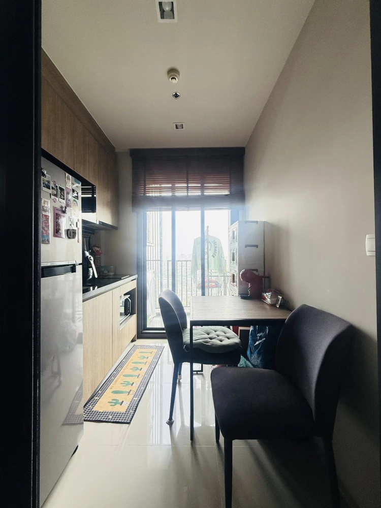 Selling a fully furnished unit at The Line Wongsawang, 29th floor. Book now!