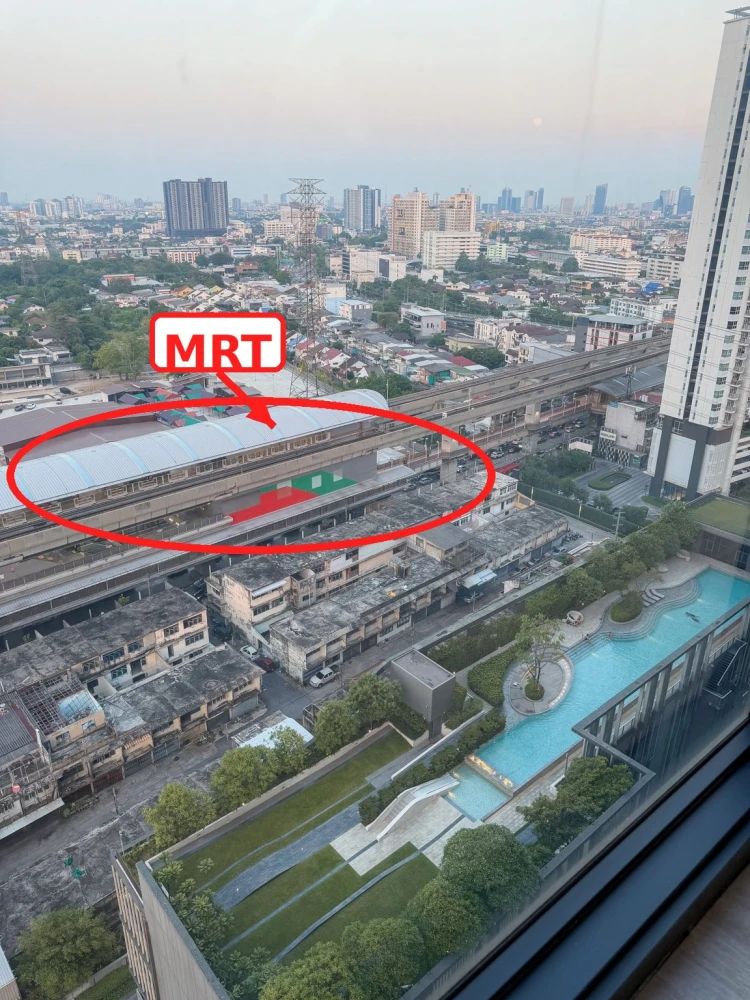 Selling a corner unit at The Line Wongsawang. Private, on the 22nd floor with unobstructed city views. North-facing, avoiding the afternoon sun, makin