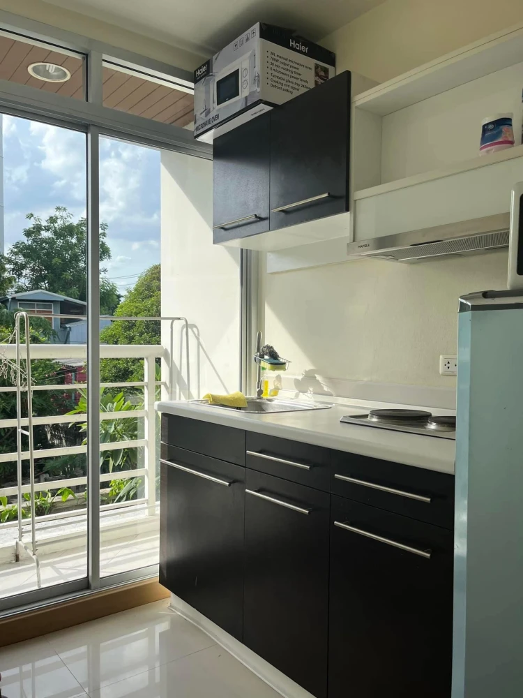 For sale/rent: The Link Advance Studio room, size 30 sq m., separate kitchen, very comfortable tree view, don't miss it.