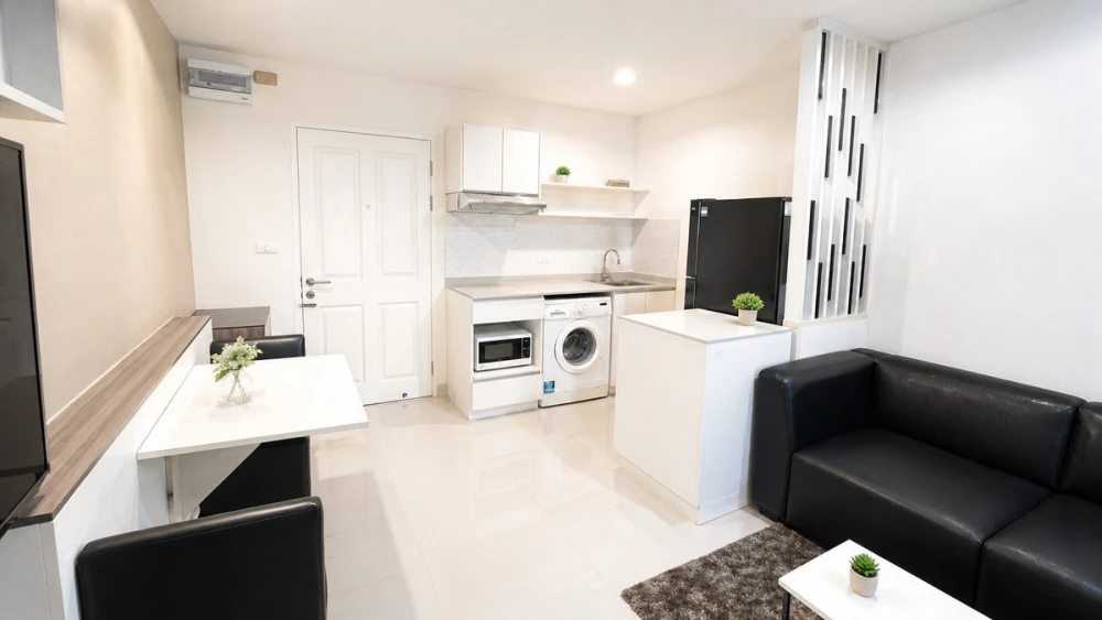 Selling The Link Vano Sukhumvit 64, 5th floor, fully furnished unit. Book now! Don't miss out!