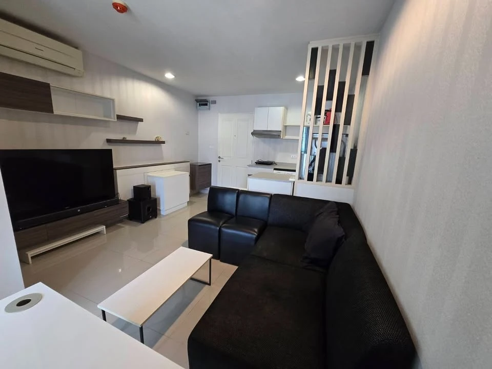 For sale: The Link Vano Sukhumvit 64, ready to move in, furnished, just bring your bags before it's gone.