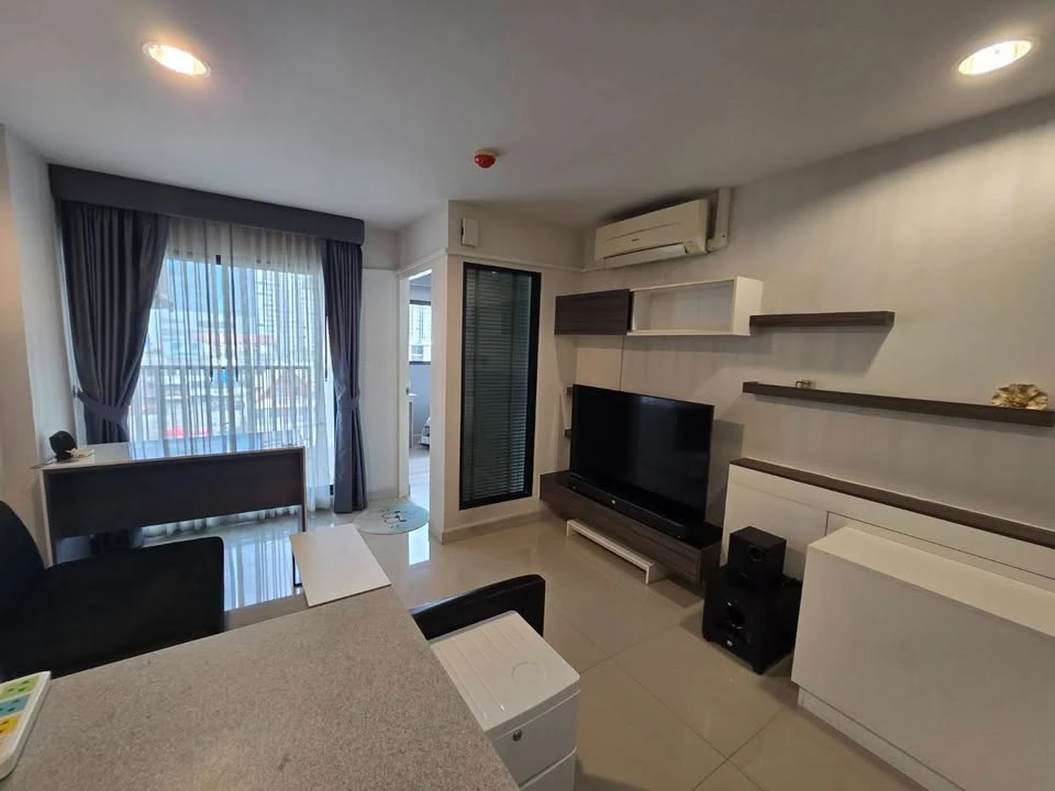 For sale: The Link Vano Sukhumvit 64, ready to move in, furnished, just bring your bags before it's gone.