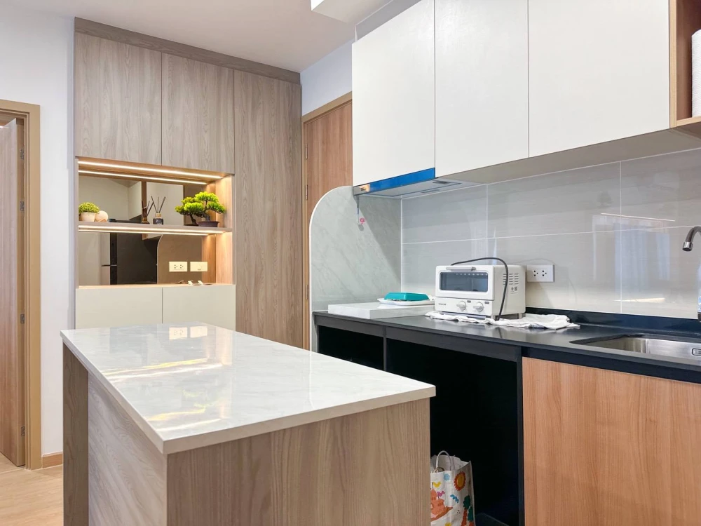 For sale: The Livin Phetkasem 37, beautifully decorated room with a theme, plenty of usable space, high-quality built-in furniture. Reserve now!
