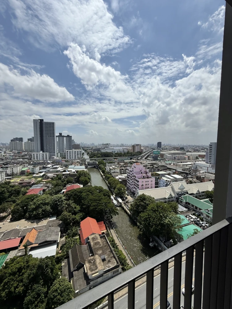Down payment sale: The Livin Ramkhamhaeng, corner room with privacy, good location, 18th floor, beautiful view, reserve now!