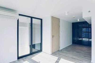 For sale: The Lofts Silom, spacious room, suitable for a family, good location in the city center, book now before you miss out!!