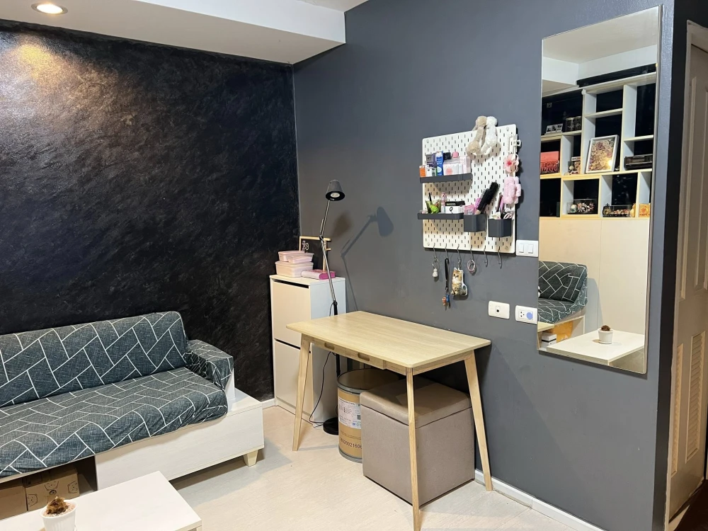 For sale: The Log 3 Sukhumvit 101/1, a lovely room on the 6th floor, good location, convenient transportation, great common area, reserve now!