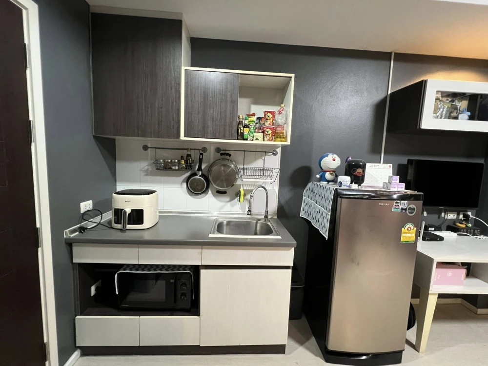For sale: The Log 3 Sukhumvit 101/1, a lovely room on the 6th floor, good location, convenient transportation, great common area, reserve now!