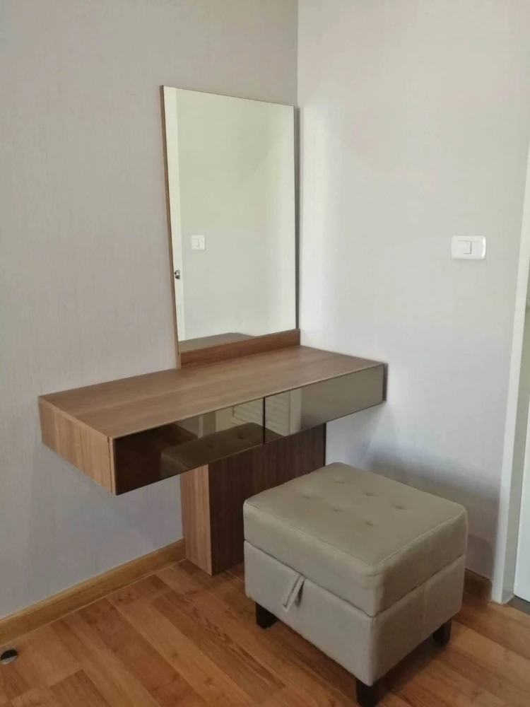 Selling spacious and comfortable units at The Mark Ratchada - Airport Link, fully furnished with quality furniture. A must-have!
