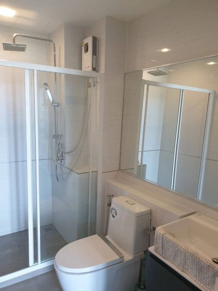 For sale: The Metropolis, 1 bedroom, 1 bathroom, fully furnished and equipped. Don't miss out on this great deal!