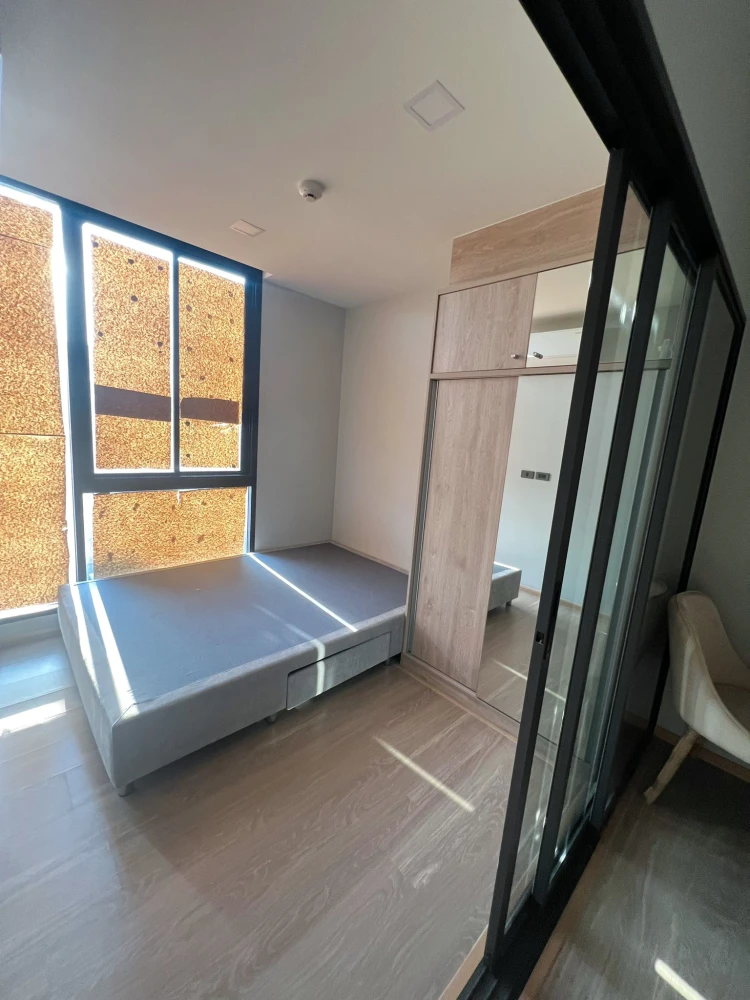 For sale: The Moment Ratchada 19, 1 bedroom, 1 bathroom, 4th floor, good location, convenient transportation, fully furnished, reserve now.