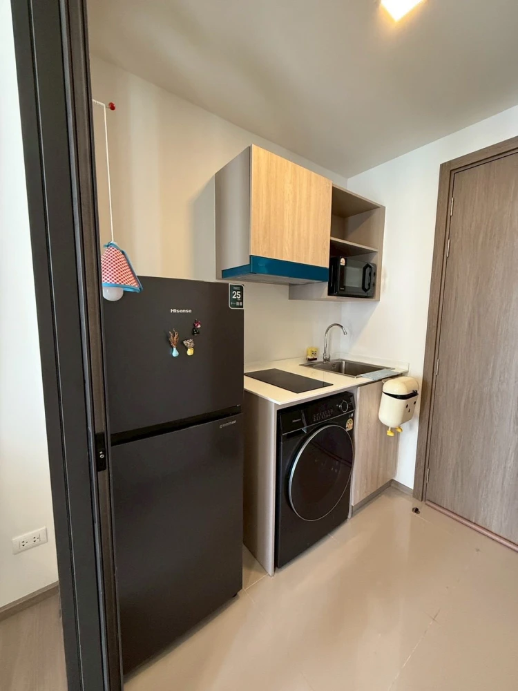 Selling a north-facing unit at The Muve Pradipat. The room stays cool all day. Excellent location, quiet and peaceful. The unit number adds up to a lu