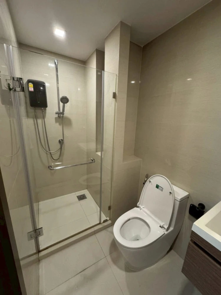 Selling a lovely unit at The Nest Sukhumvit 64, 2nd floor. Features high-quality wallpaper and complete amenities. Book now!