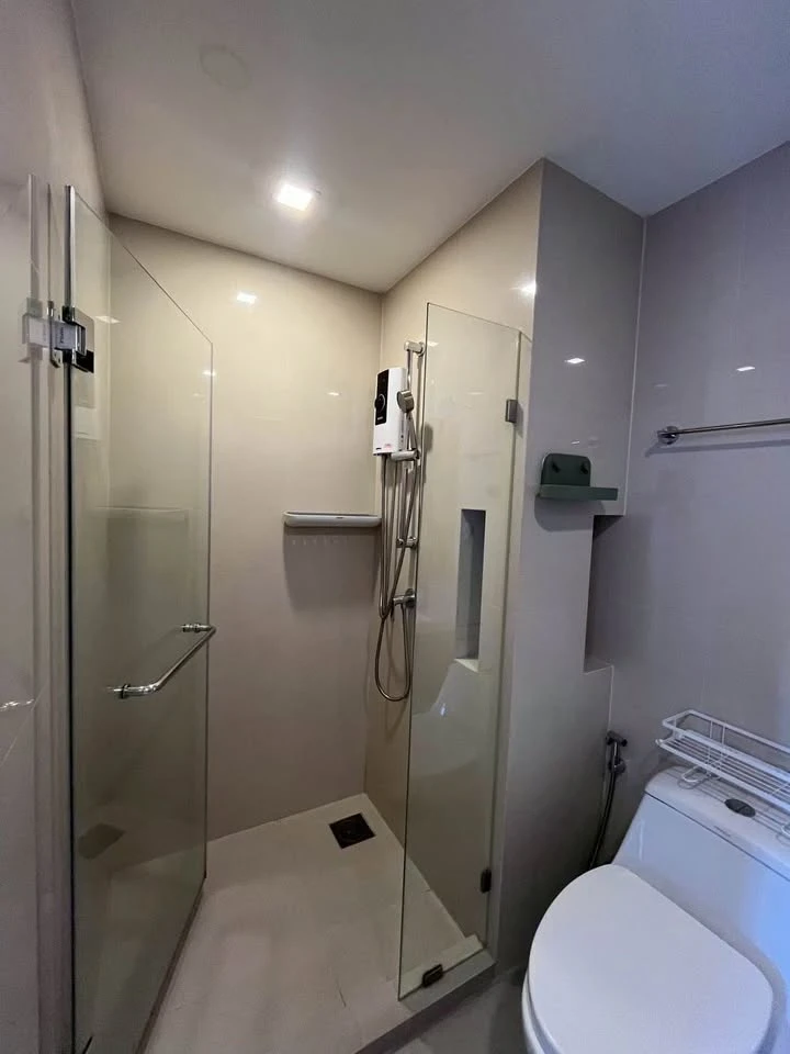 For sale: The Nest Sukhumvit 71, a luxurious condo in the heart of Sukhumvit. Prime location. Well-proportioned rooms. Don't miss out!