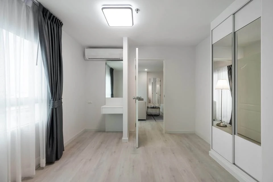For sale: The Next Ladprao, 2 bedrooms, 2 bathrooms, unblocked view, fully furnished, ready to move in immediately.
