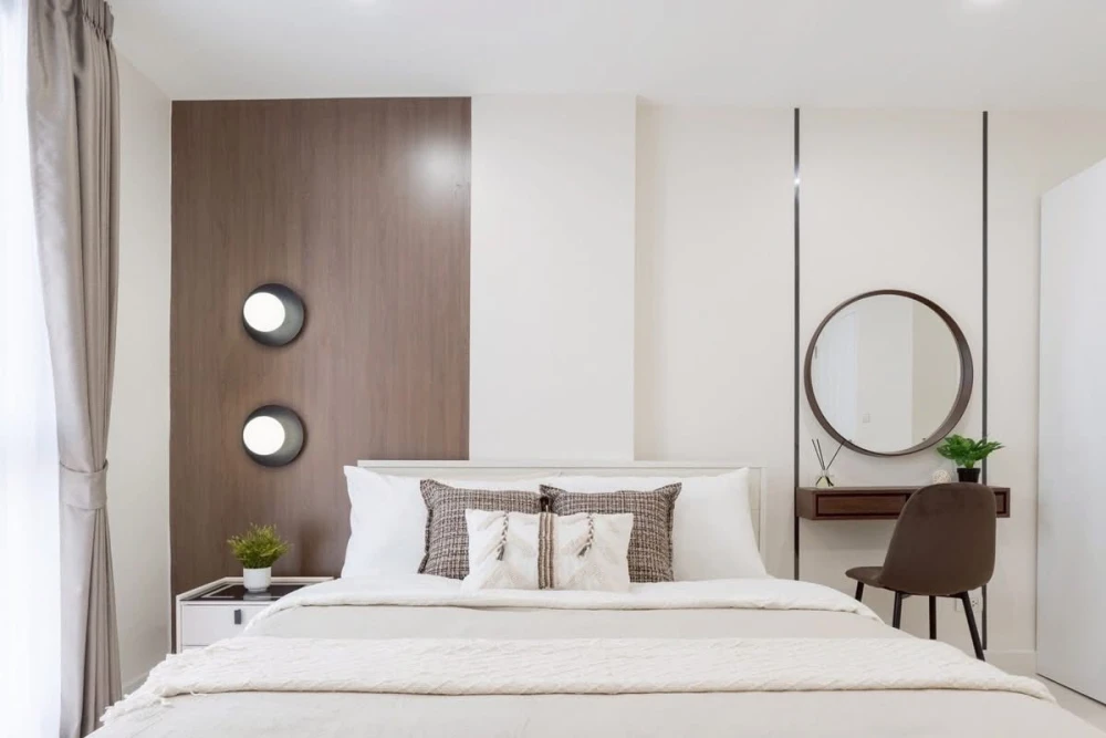 Selling THE NICHE ID Ladprao 130. Large corner unit, beautifully decorated and ready to move in. This is a must-book!
