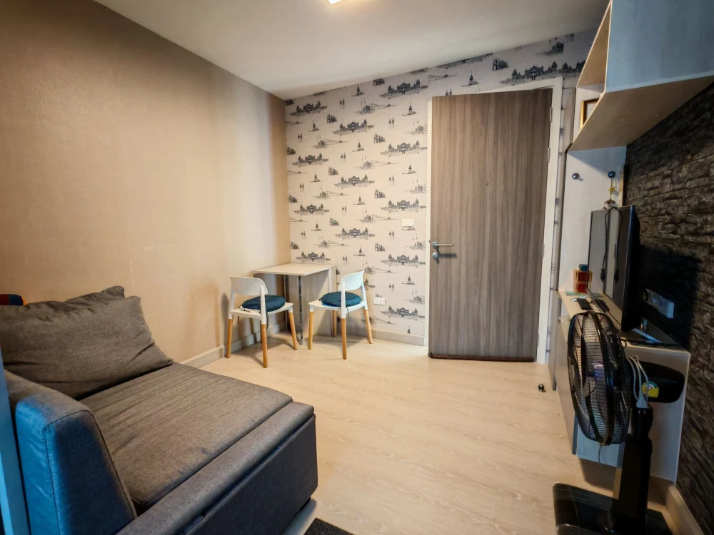 For sale: The Niche ID Rama 2, a lovely room on the 8th floor, with a great common area. Comes fully furnished. Don't miss out on this great deal!