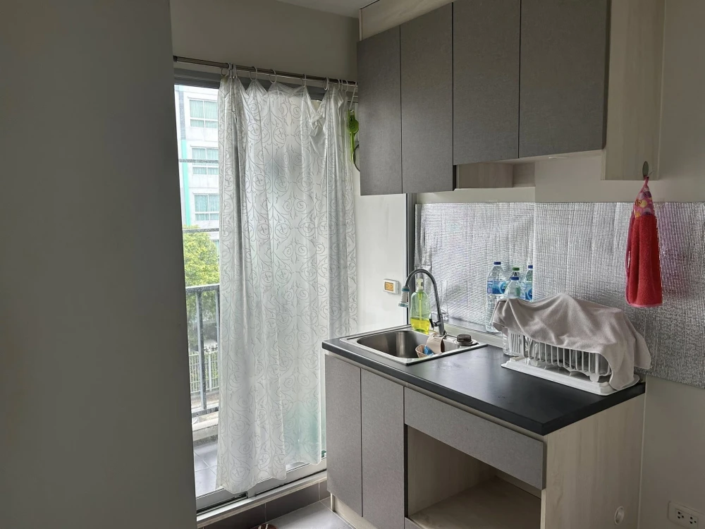 For sale THE NICHE ID SERITHAI, 4th floor, Building D, with furniture and electrical appliances. Reserve now, don't delay.