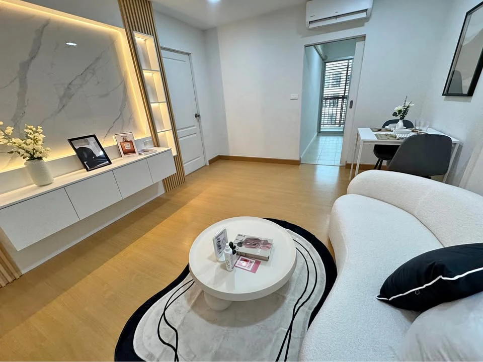 Selling The Niche Ladprao 48. Spacious and comfortable rooms with complete amenities. Just bring your belongings and move in! Book now before it's too
