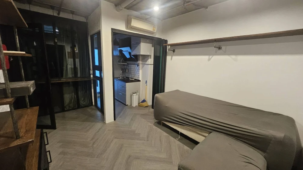 For sale: The Niche Mono Ratchavipha, 1 bedroom, 1 bathroom, fully furnished with high-quality built-in furniture. Don't miss out!