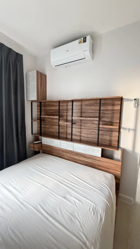 Selling a lovely condo at The Niche Pride Thonglor-Phetchaburi. It features high-quality built-in furniture and convenient transportation. Don't miss