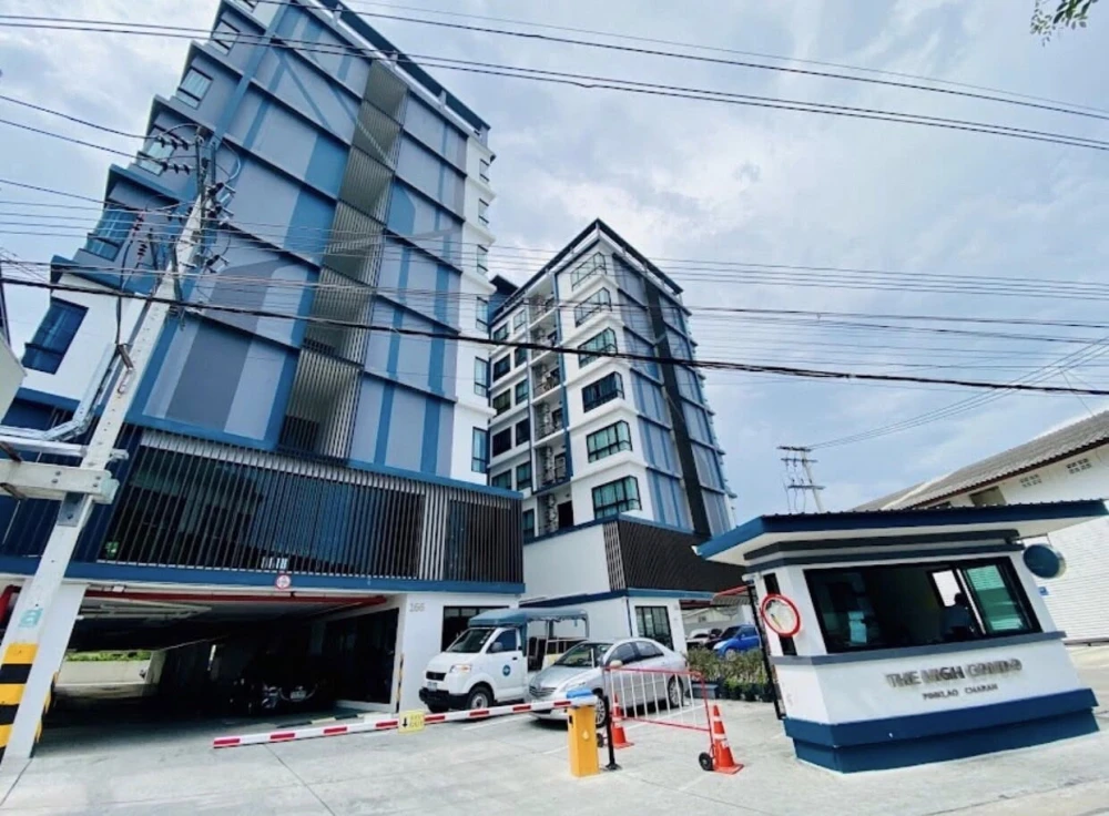 For sale: The Nigh Pinklao-Charan, fully furnished room, just bring your bags and book now!