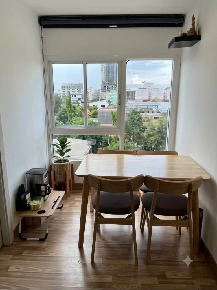 Selling The One Plus D Huamak 12, corner unit, less crowded, great location, fully furnished. Book now!