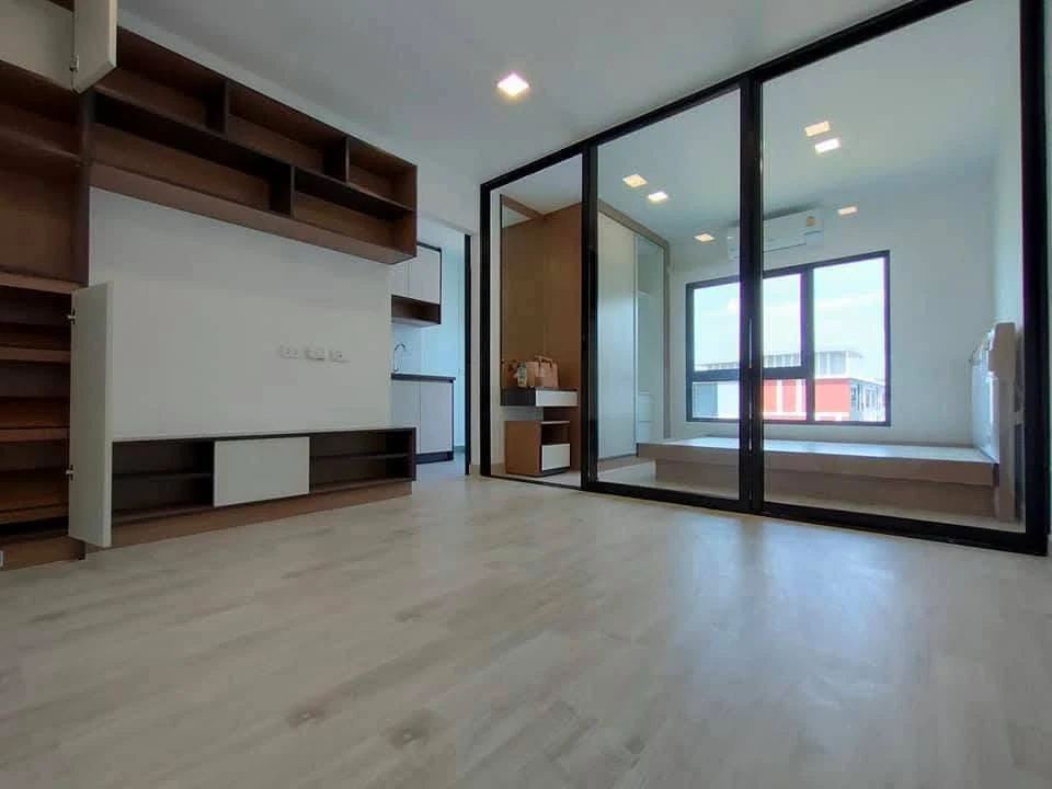 For sale: The One Plus Grand Ramkhamhaeng, 1 bedroom, 1 bathroom, good location, fully furnished, don't miss out.