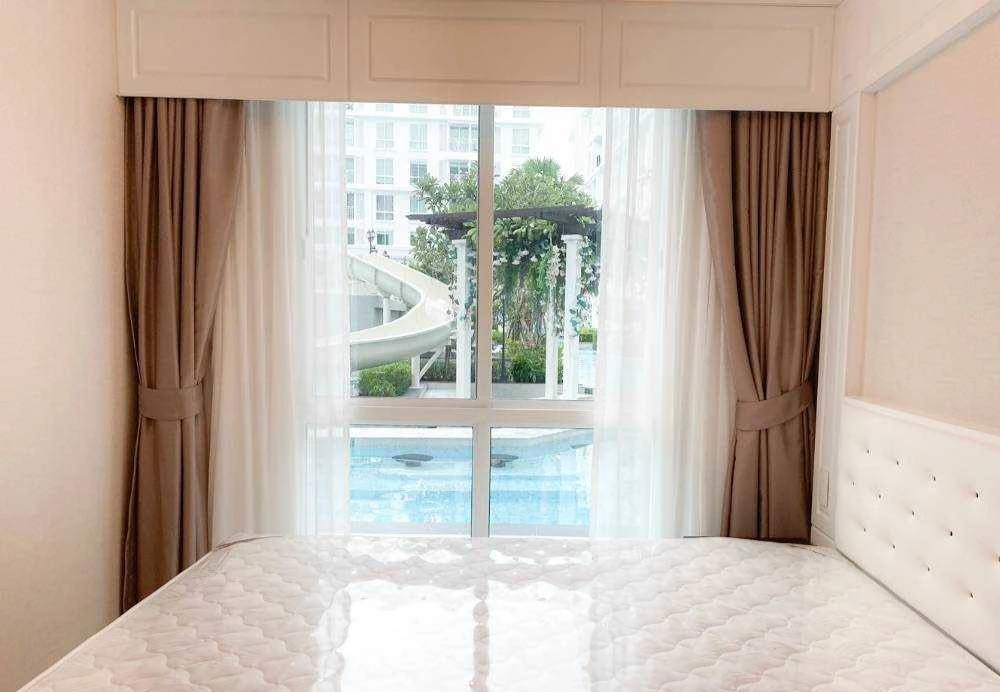 Selling a ground floor room at The Orient Resort and Spa, with pool access and full amenities. Book now!
