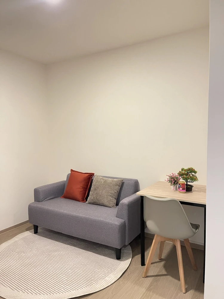 Selling a beautifully furnished, fully equipped 6th-floor unit at The Origin Bangkae. The room is bright white, spacious, and comfortable. Book now!