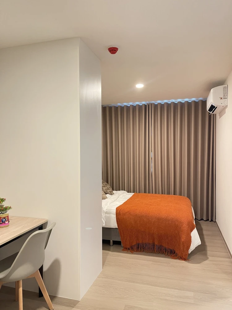 Selling a beautifully furnished, fully equipped 6th-floor unit at The Origin Bangkae. The room is bright white, spacious, and comfortable. Book now!