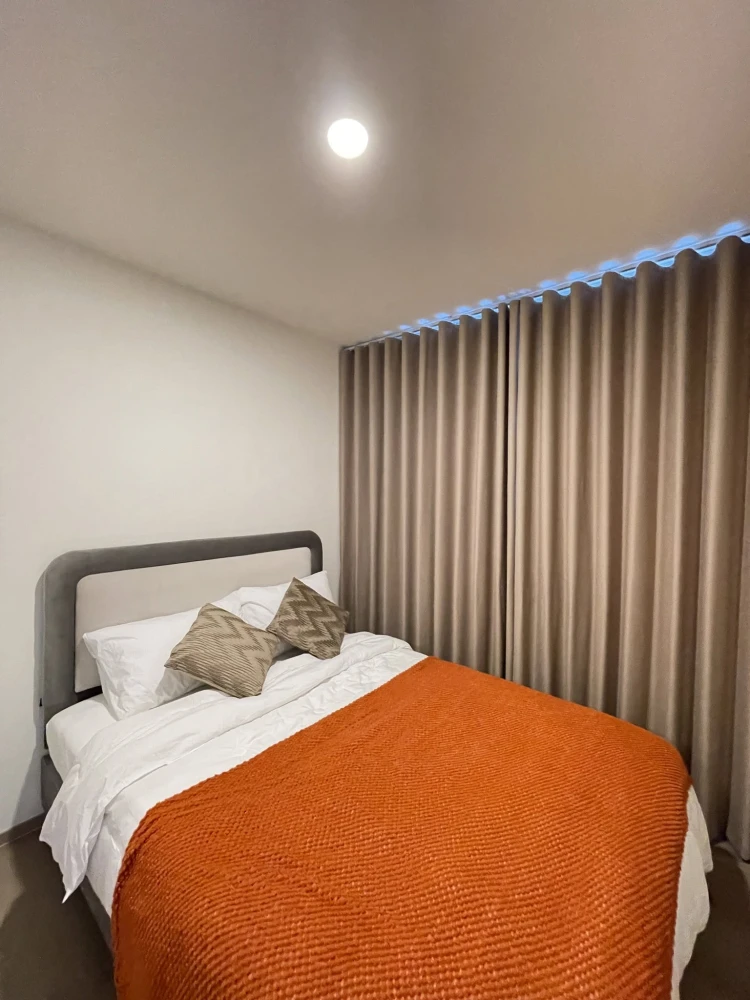 Selling a beautifully furnished, fully equipped 6th-floor unit at The Origin Bangkae. The room is bright white, spacious, and comfortable. Book now!