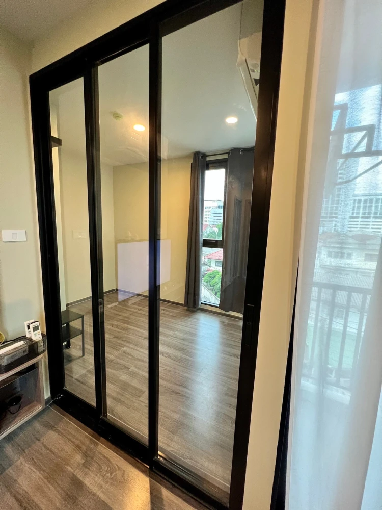 For Sale: THE ORIGIN Ladprao 15, 5th floor. Fully furnished and inviting—book now! Don't miss out.