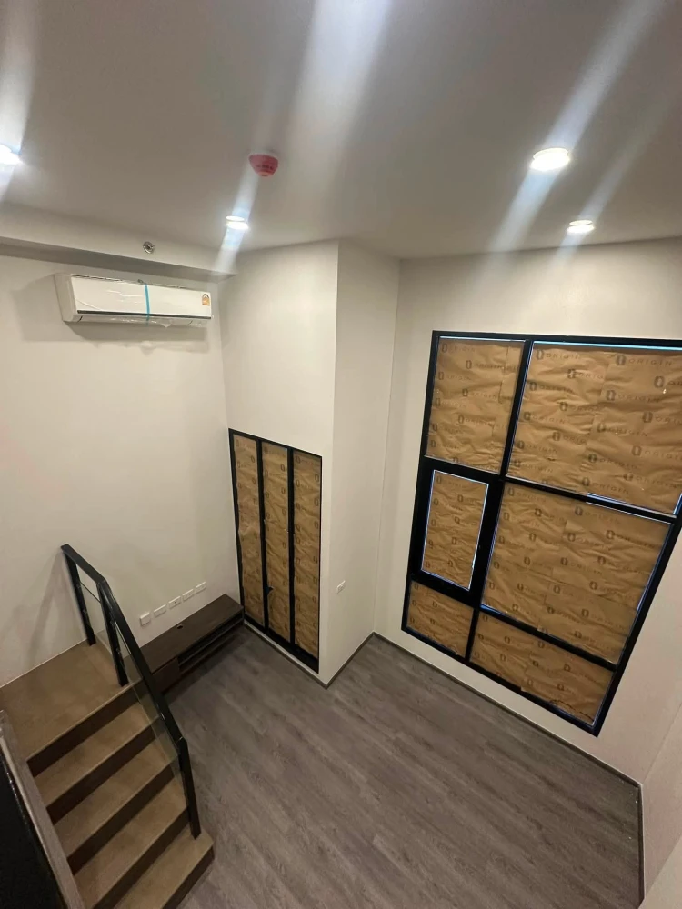 Selling a unit at The Origin Ladprao-Bangkapi, 22nd floor, with pool view. The room is spacious, clean, and airy. Highly recommended!