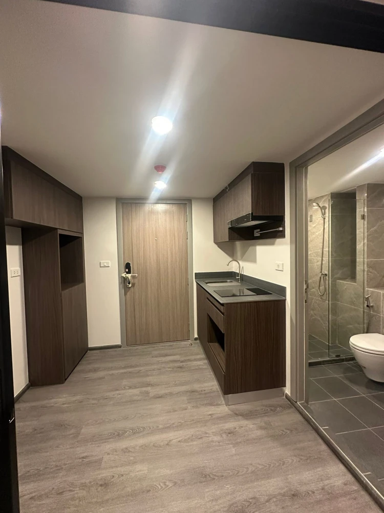 Selling a unit at The Origin Ladprao-Bangkapi. It's on a very high floor with amazing views, facing north for comfort and coolness. A highly recommend