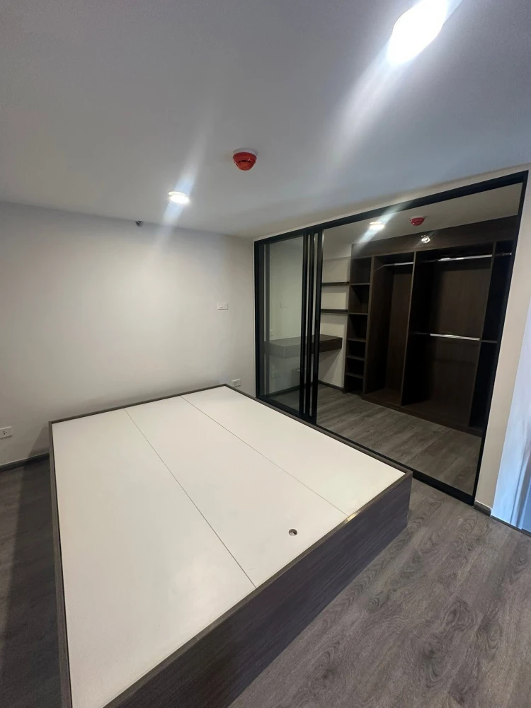Selling a unit at The Origin Ladprao-Bangkapi. It's on a very high floor with amazing views, facing north for comfort and coolness. A highly recommend