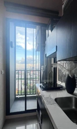 Selling The Origin Plug & Play Ramintra 12A. City view, beautiful corner unit, unobstructed view, fully furnished, ready to move in.