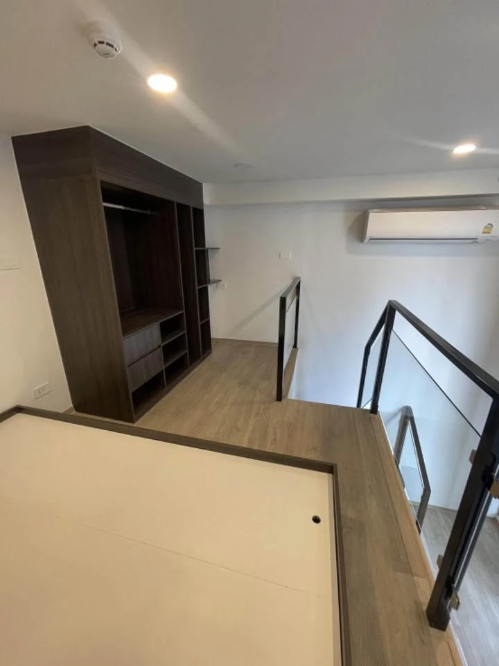 Selling The Origin Plug & Play Ramintra. A comfortable, high-ceilinged, spacious unit in a great location with unobstructed views. Book now!