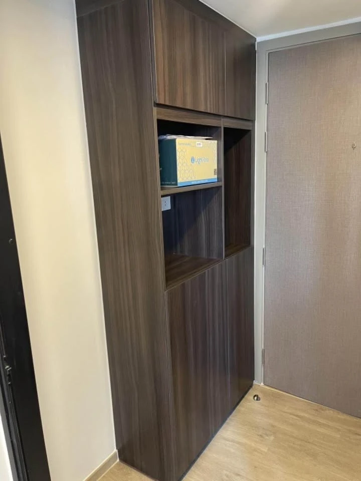 Selling The Origin Plug & Play Ramintra. A comfortable, high-ceilinged, spacious unit in a great location with unobstructed views. Book now!