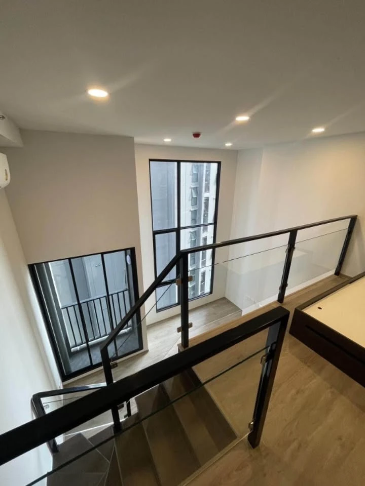 Selling The Origin Plug & Play Ramintra. A comfortable, high-ceilinged, spacious unit in a great location with unobstructed views. Book now!