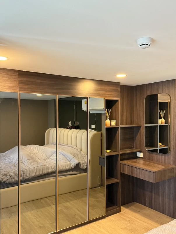 For sale: The Origin Plug & Play Ramintra, corner room, not crowded, comes with complete furniture, don't miss out.