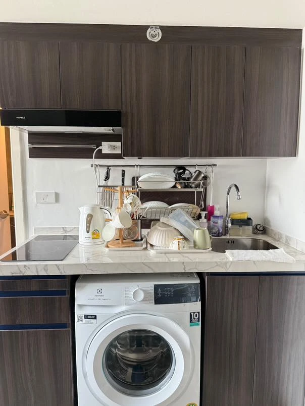 For sale: The Origin Plug & Play Ramintra, corner room, not crowded, comes with complete furniture, don't miss out.
