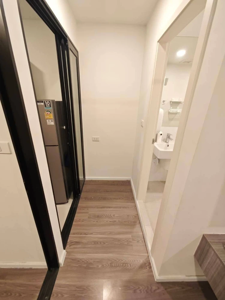 Selling The Origin Ramintra 83 Station, 4th floor, garden view, fully furnished, ready to move in. Book now!