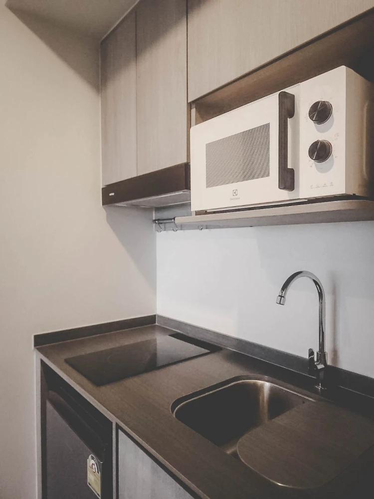 For sale THE ORIGIN Sukhumvit Sailuat E22 Station 1 bedroom 1 bathroom, decorated in a minimalist style, comes with complete facilities, don't miss it