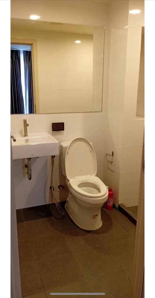 For sale: The Origin On Nut, 1 bedroom, Building B, 8th floor, fully furnished, just bring your own luggage and move in.